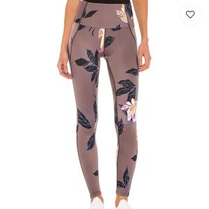 High Rise Legging in Dazeful High Tullip Sepia